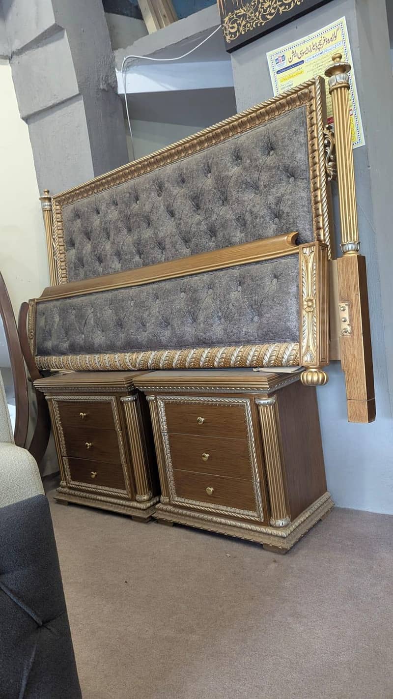Bed with Side Tables 4