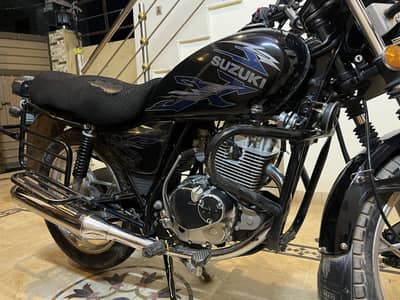 Suzuki GS 150 SE