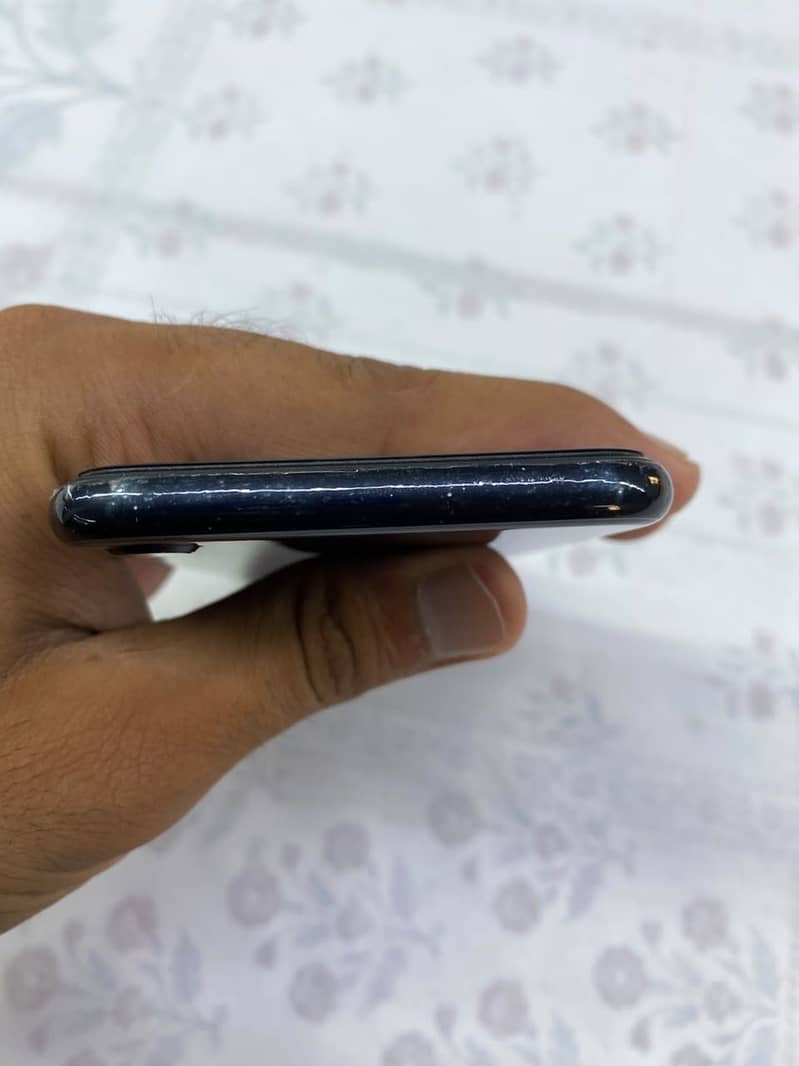 Apple iPhone SE 0