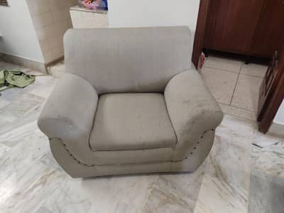 5 seater SOFA SET urgent sale