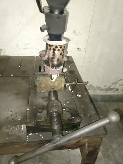 heand molding machine