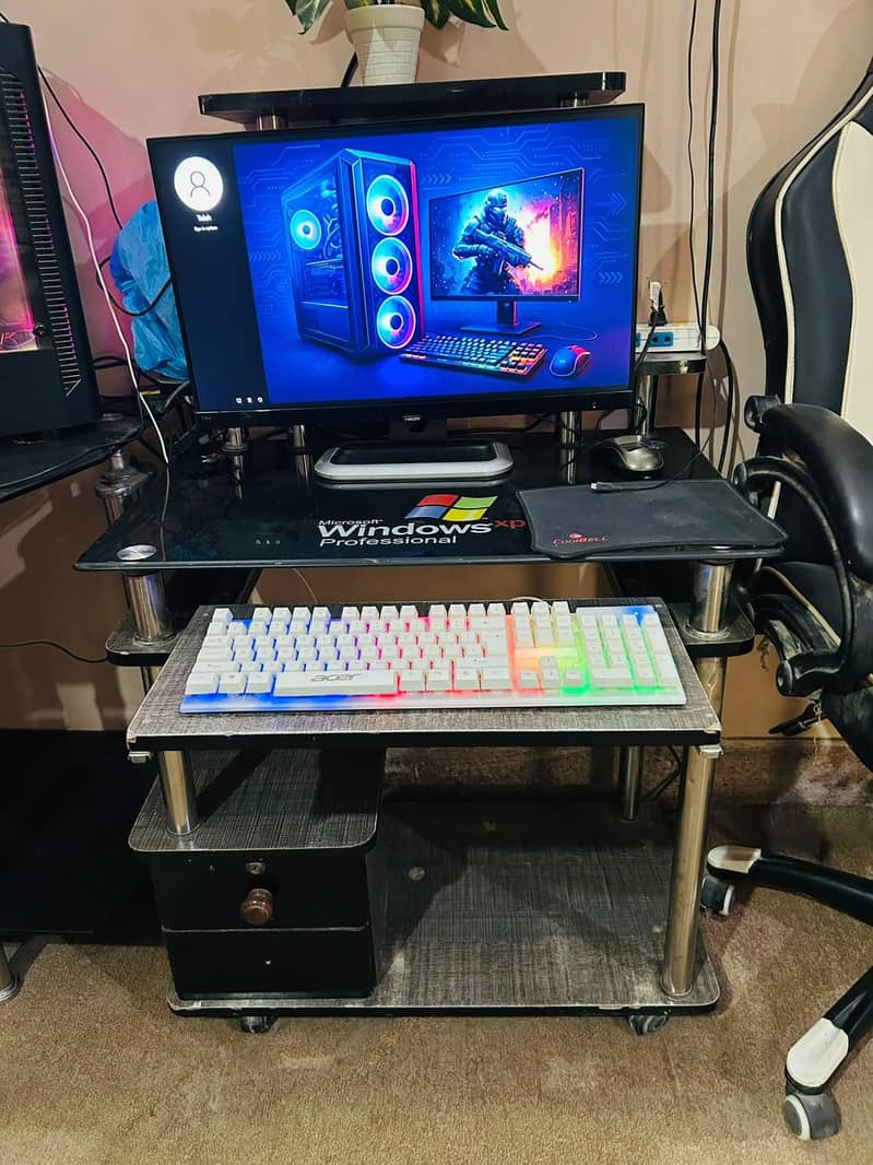 Computer table 3