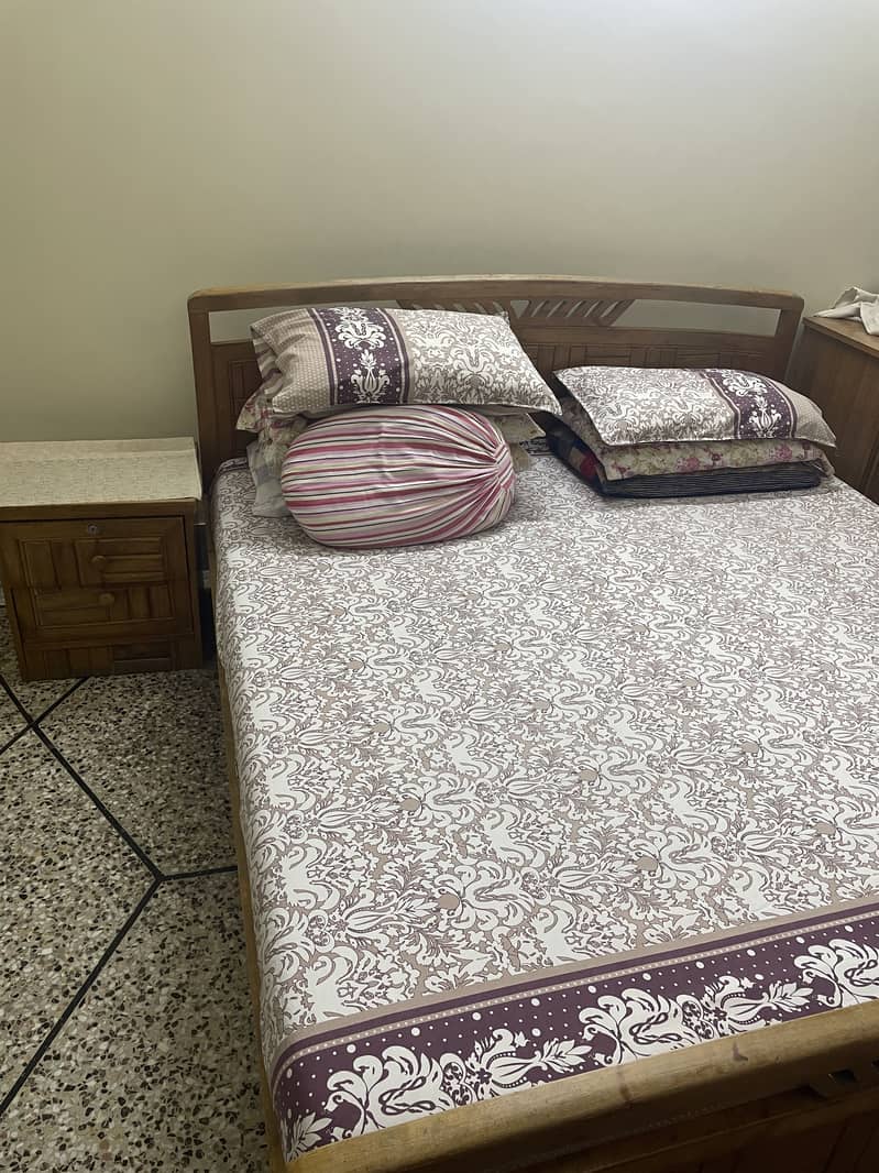 DOUBLE BED 0