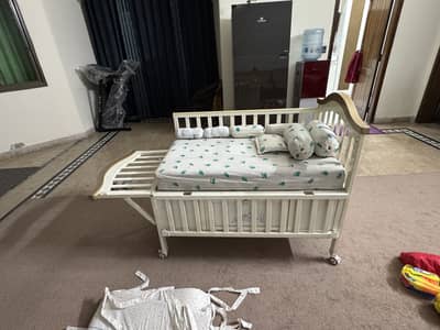 Baby Cot- Baby Crib- Baby Swing- Baby Bed