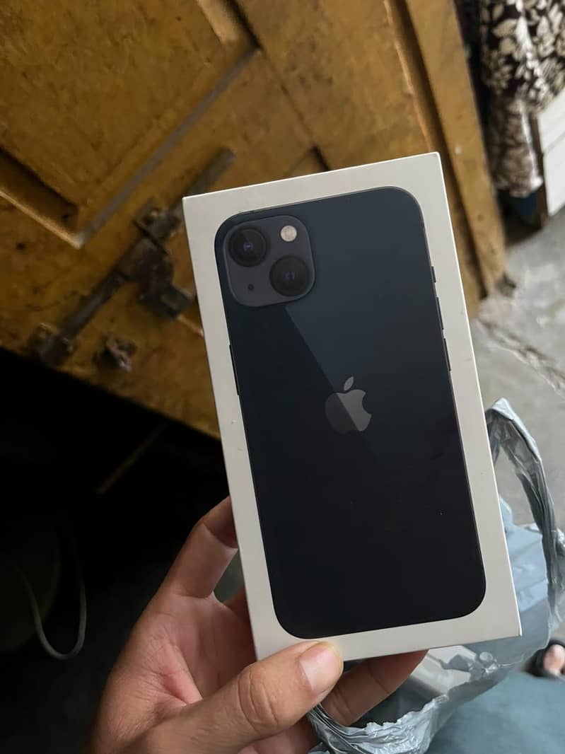 Apple iPhone 13 3