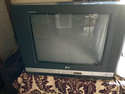 LG Flatron 21 CRT TV – Fully Working Condition