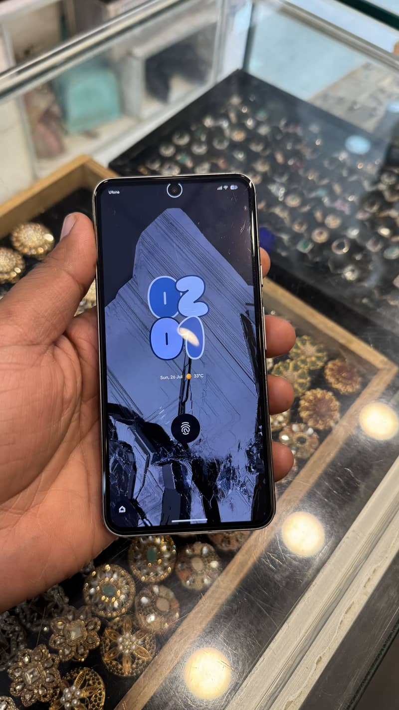 Google Pixel 8 0