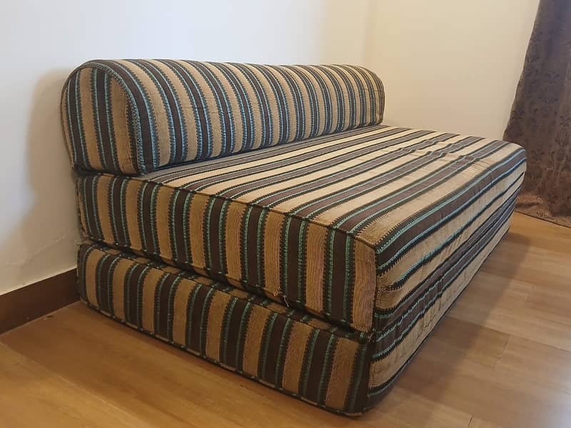 Sofa come bed 0