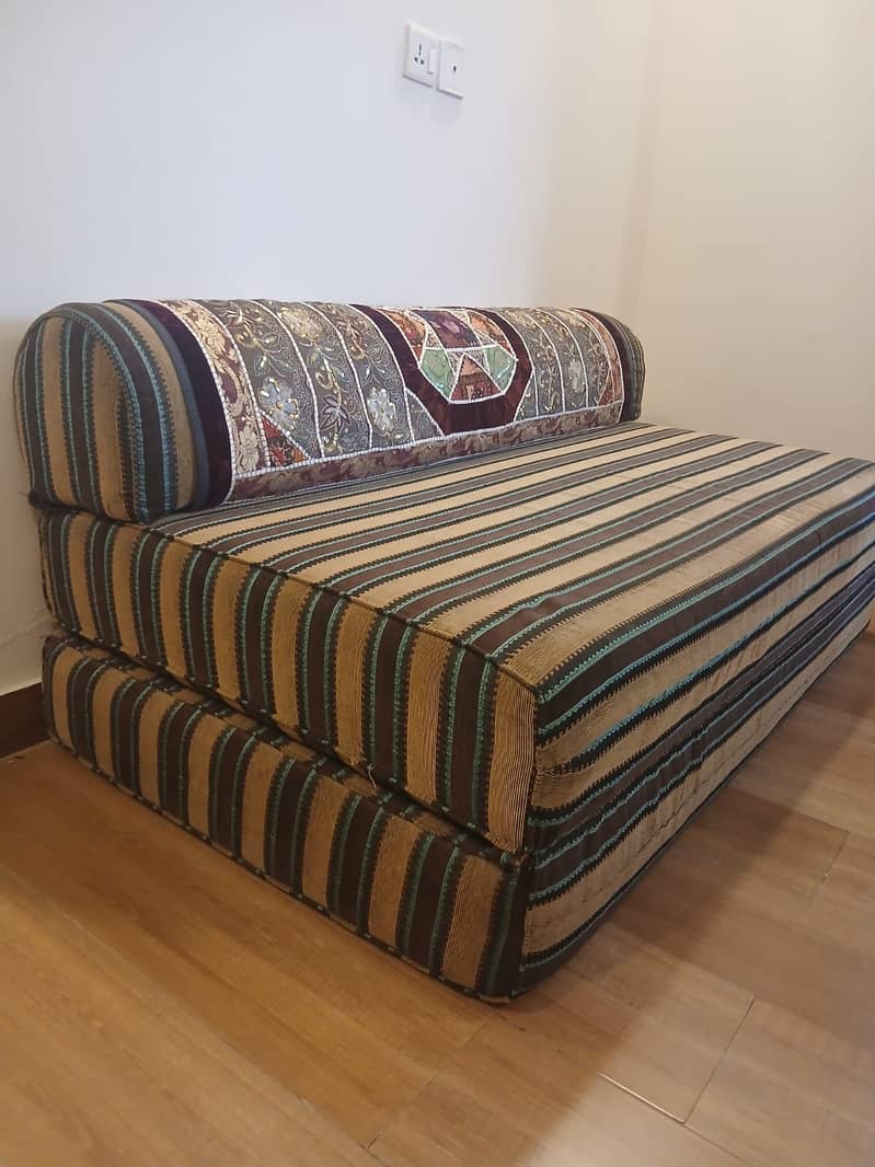Sofa come bed 2