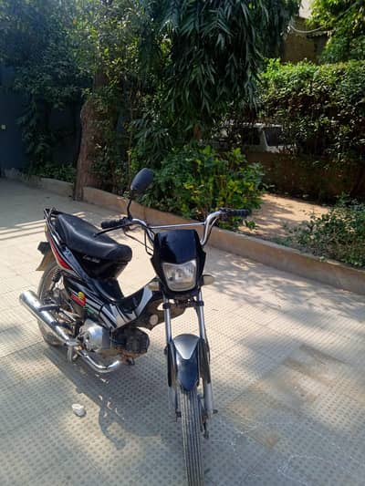 crown ezze ride