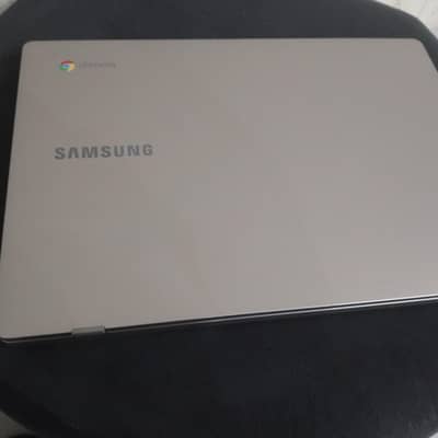 Samsung Chromebook 4 — 10/10 Mint Like New Condition With Box(From UK)