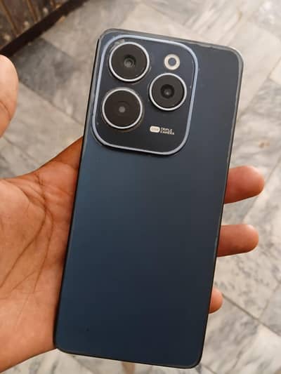 Infinix Hot 40