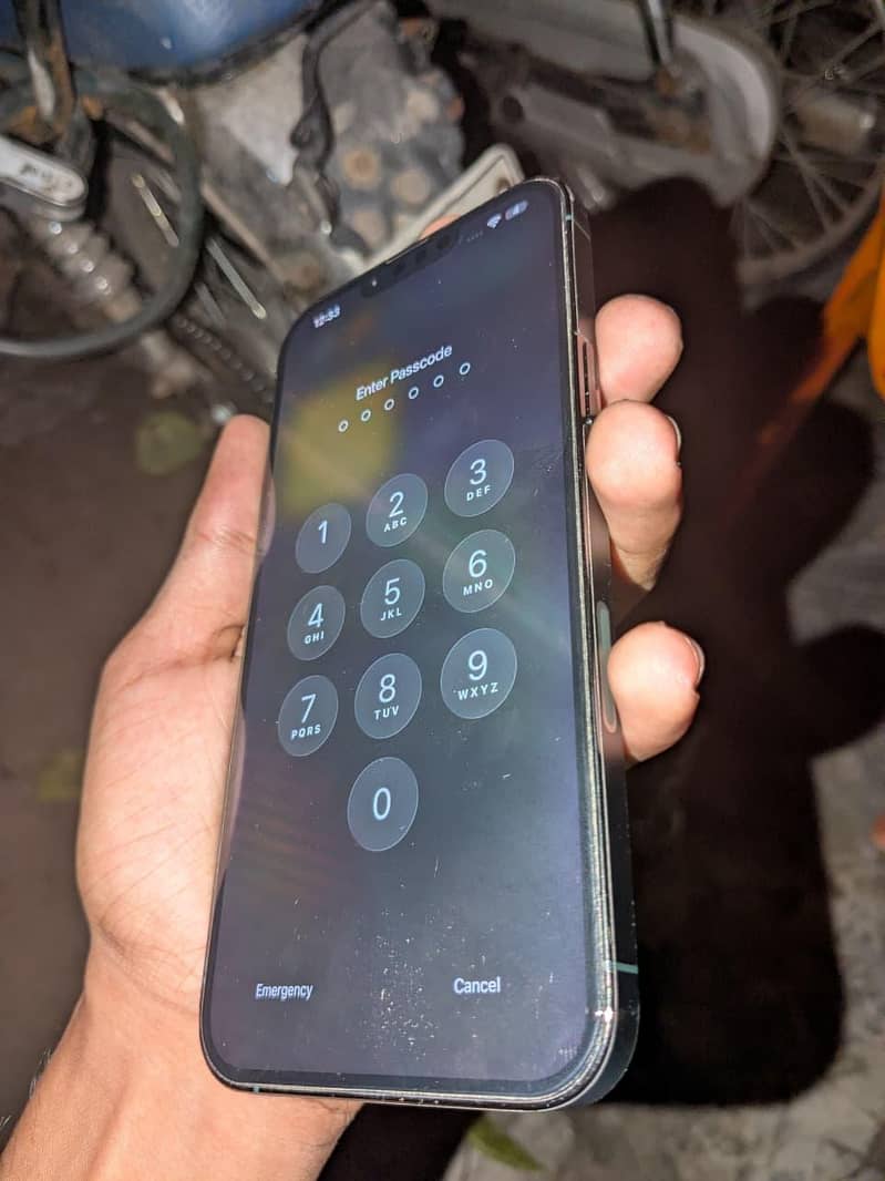 Apple iPhone 13 Pro Max 5