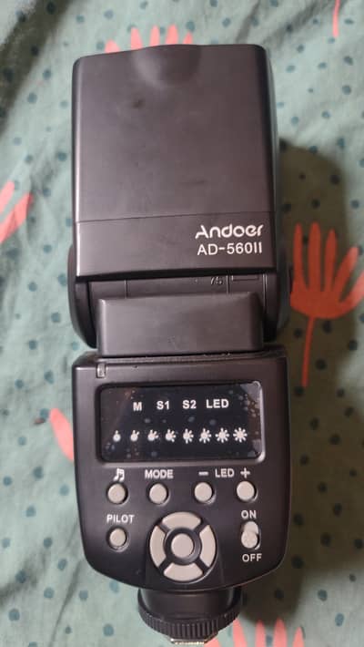 Andoer AD-56011 Flash light Urgent sell