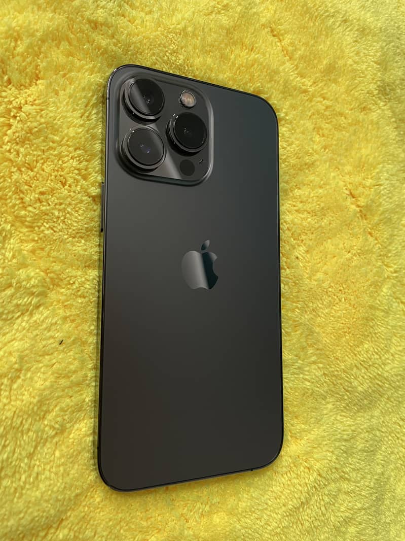 iPhone 13 Pro 4