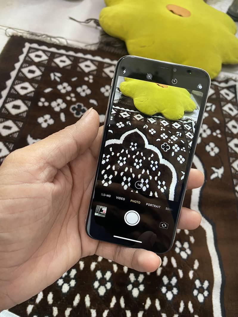 Apple iPhone X 2