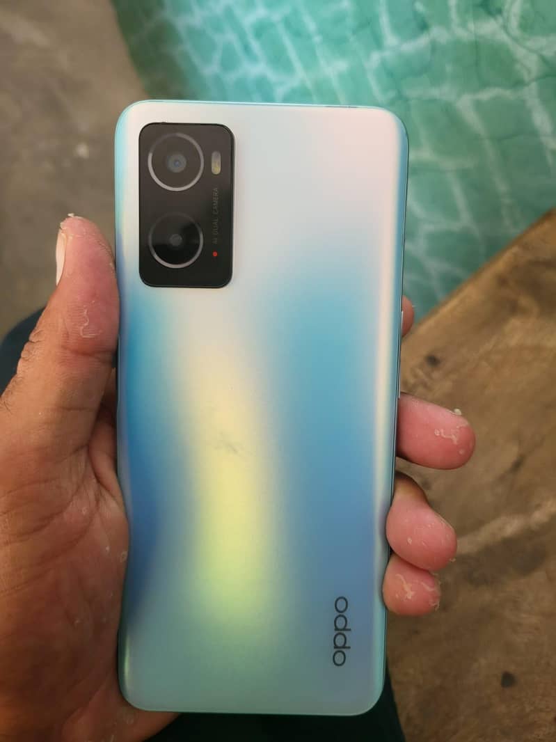 OPPO A76 0