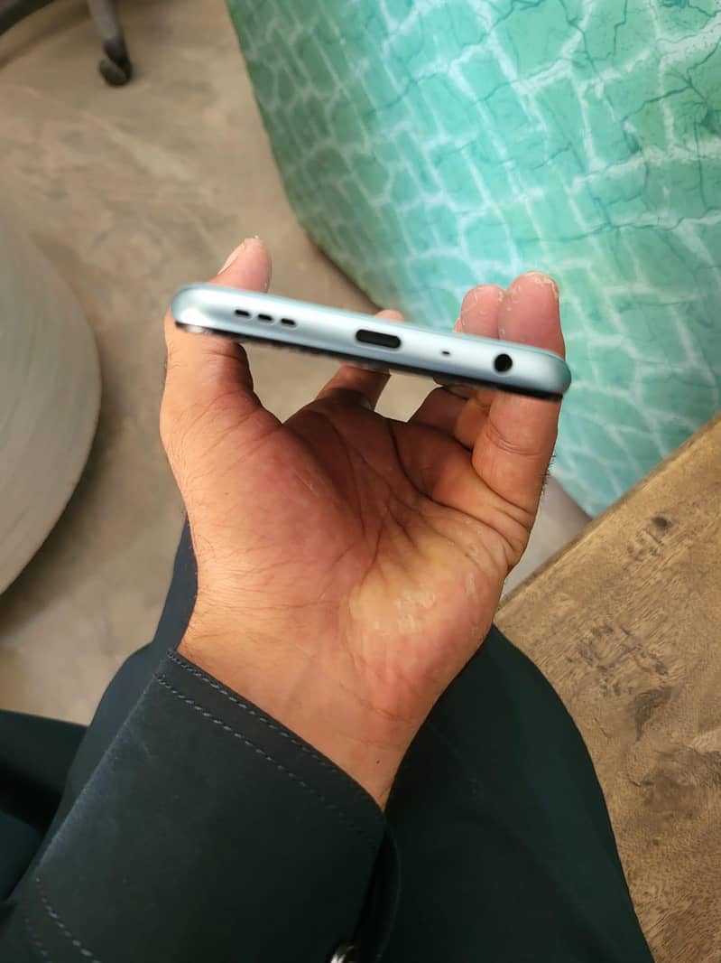 OPPO A76 5
