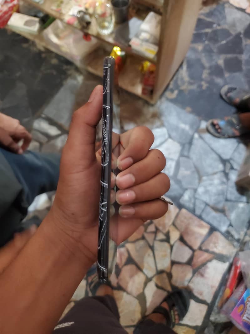 One Plus 6T 5
