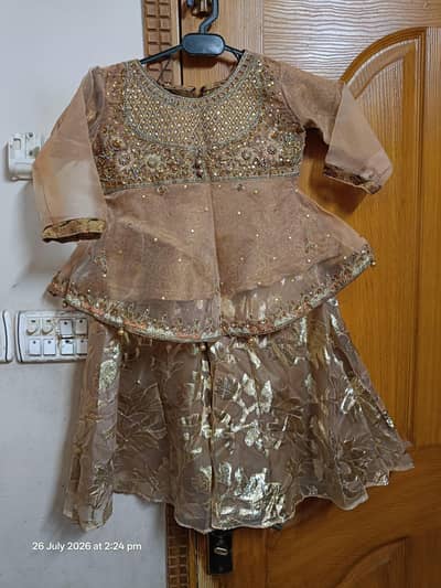 beautiful fancy frock 4 to 5 years child size