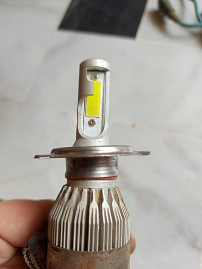 Led pair headlights bulbs working condition