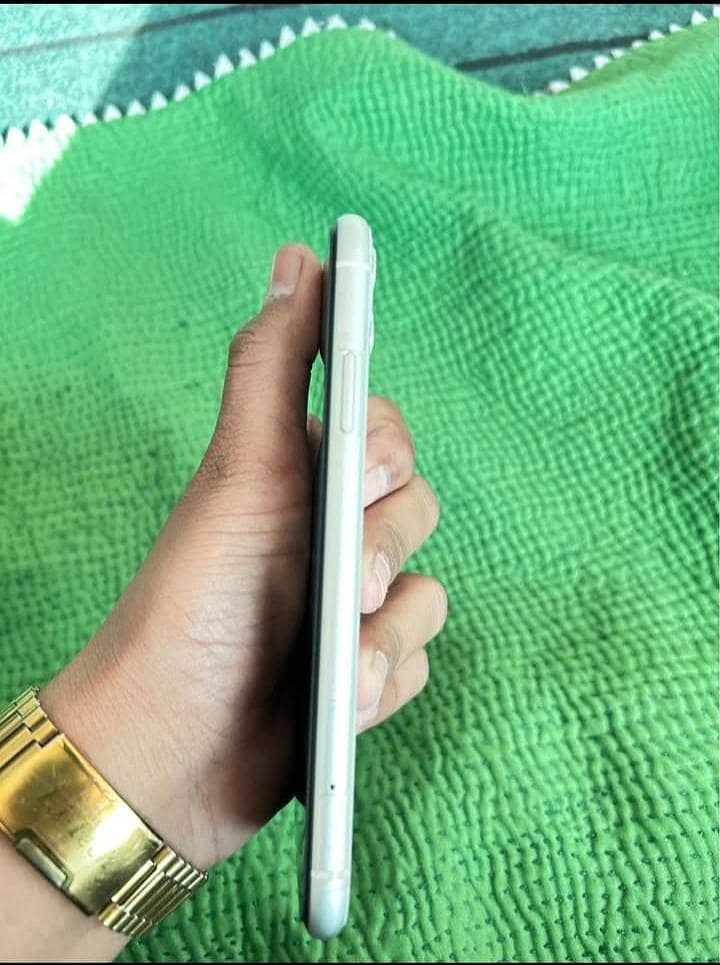 Iphone 11 JV 3