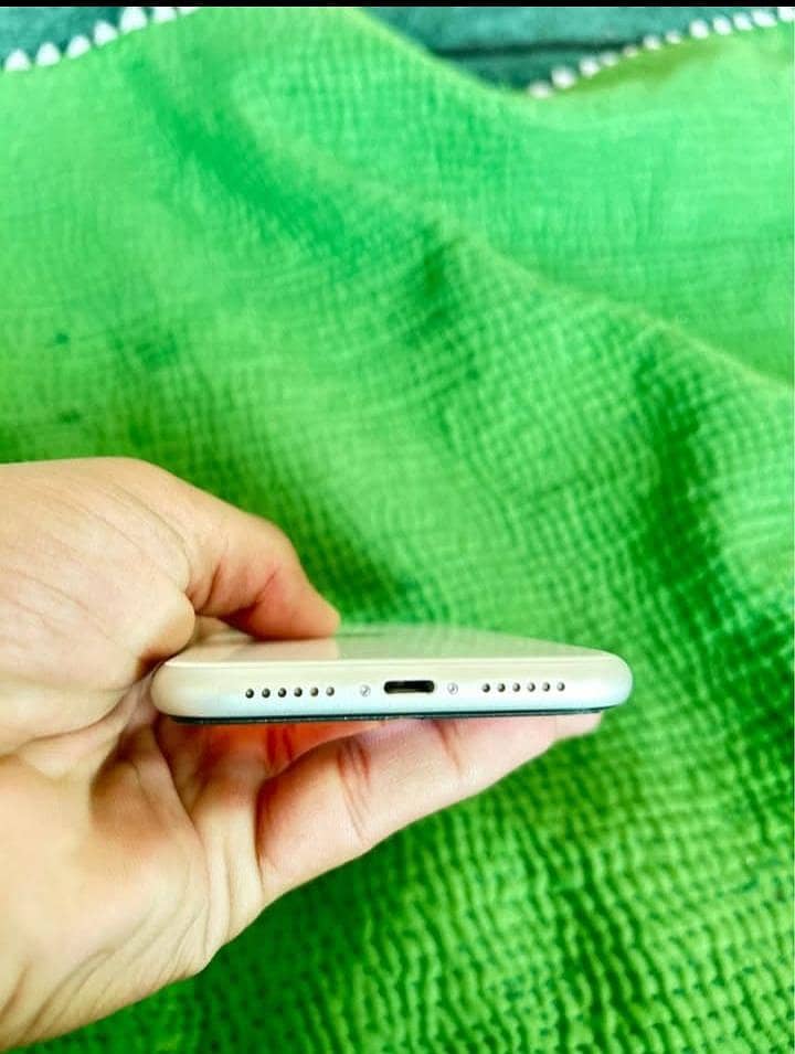 Iphone 11 JV 4