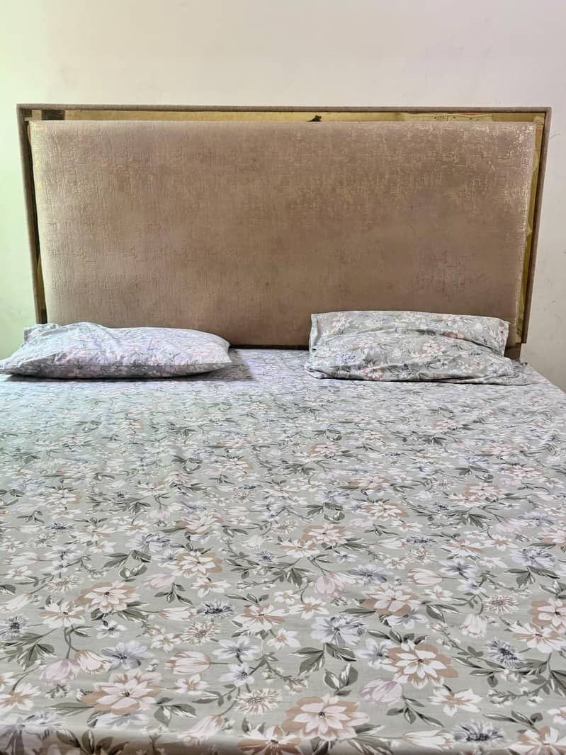 A King size bed 2