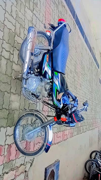 Honda CG 125 2022,23 black shap Panjab nmbr