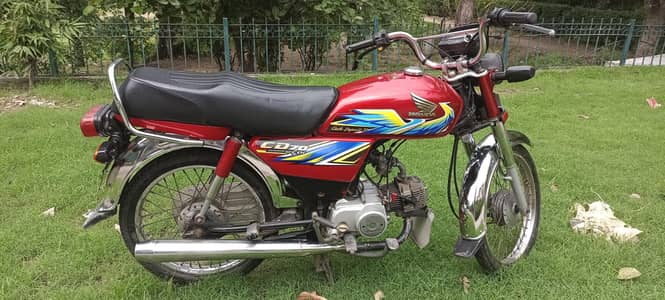Honda CD70 2021