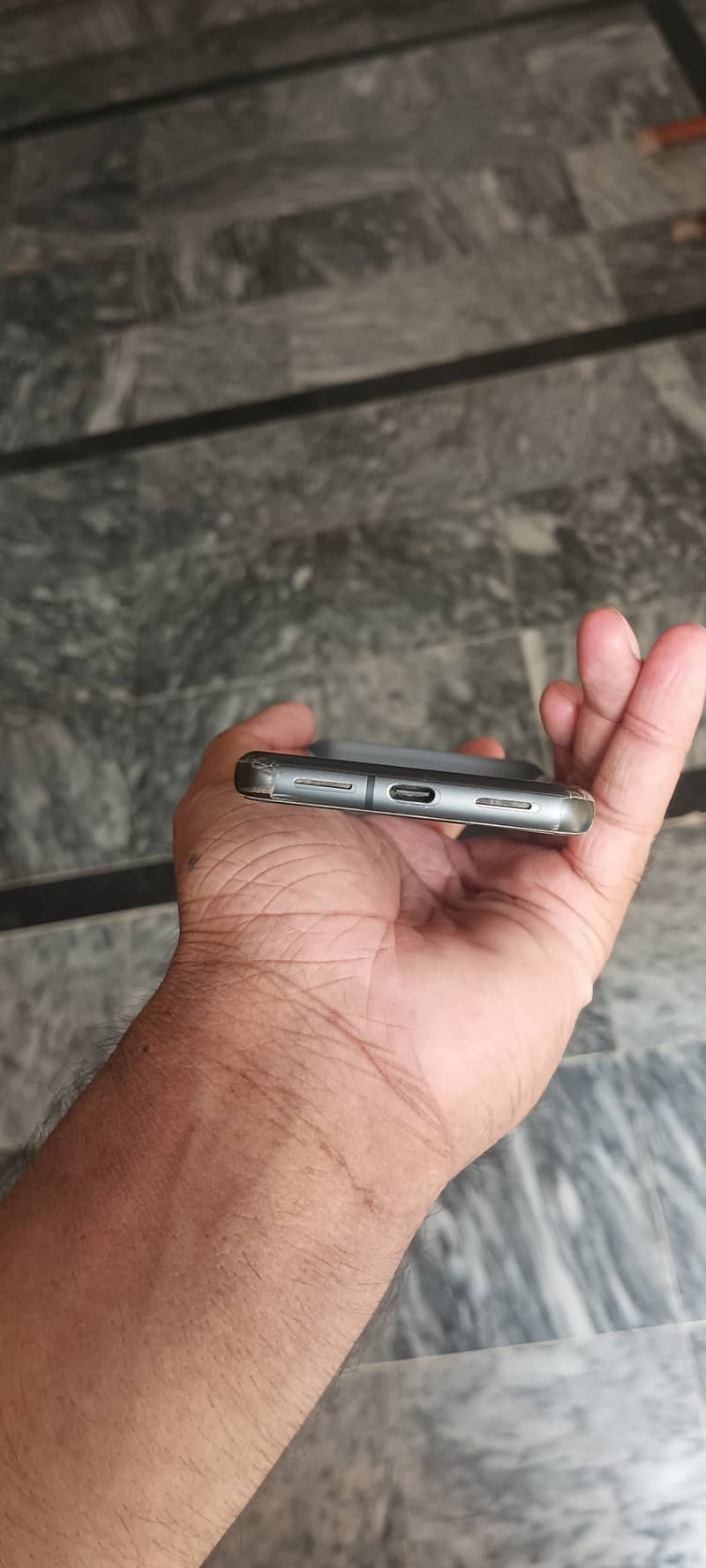 Google Pixel 8 3