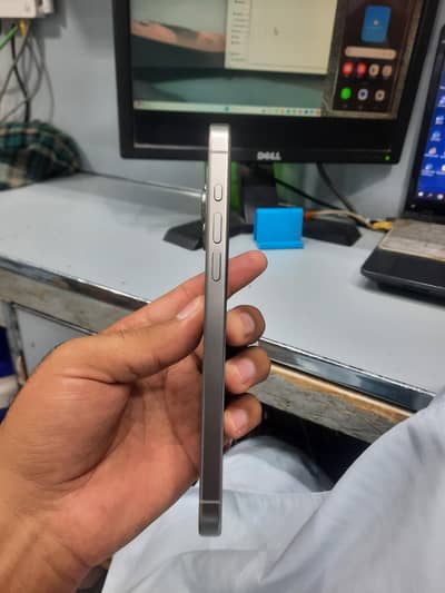Apple iPhone 15 Pro Max . JV