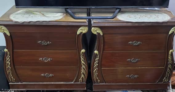 2 Side Tables