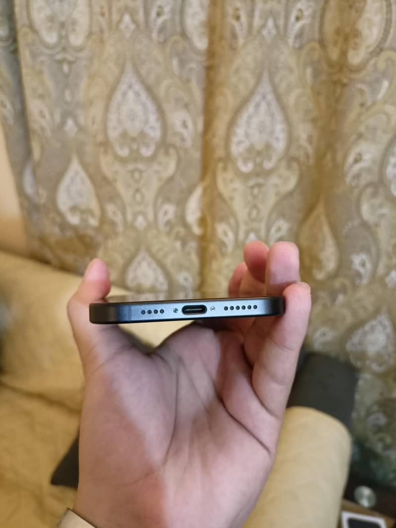 iPhone 16 Plus JV 4