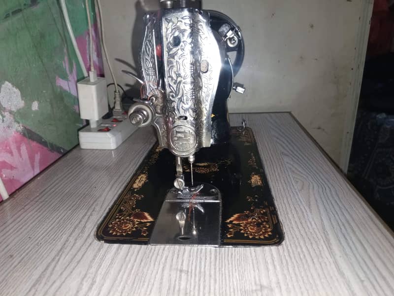 Rocket Sewing/ Stitching machine With Table 2