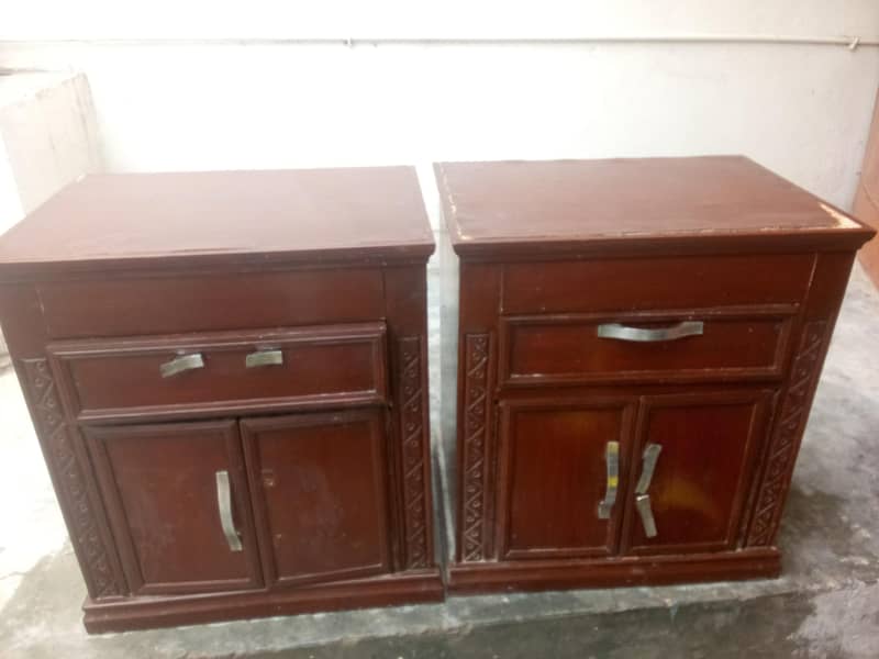 Bedside Tables 6