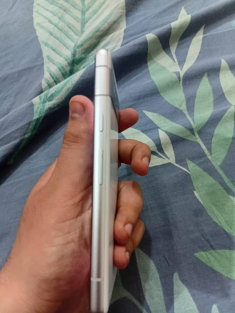 Google Pixel 7a 3