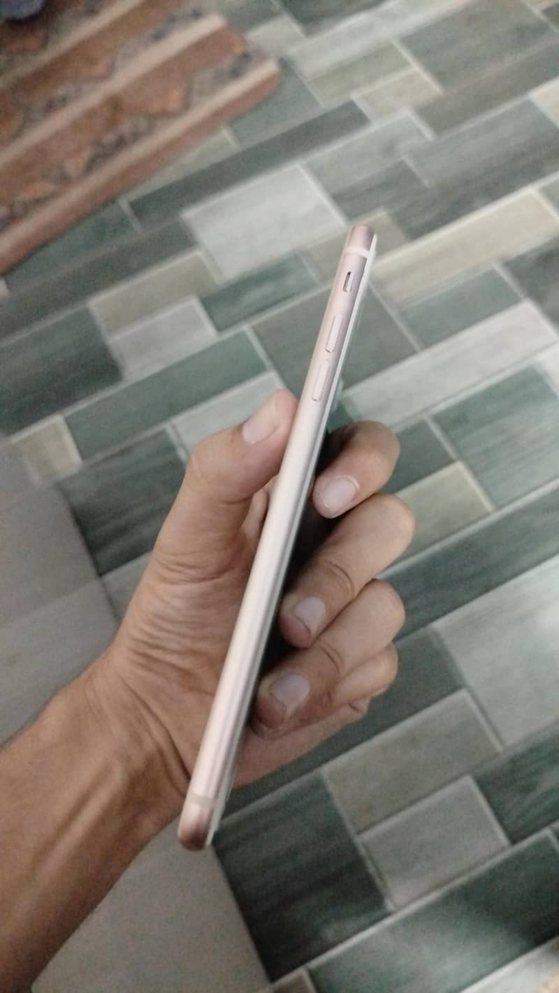 Apple iPhone 8 Plus 2