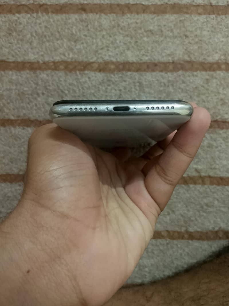 Apple iPhone X 1