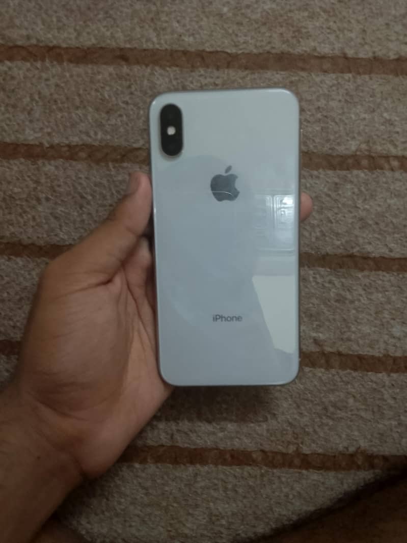 Apple iPhone X 4