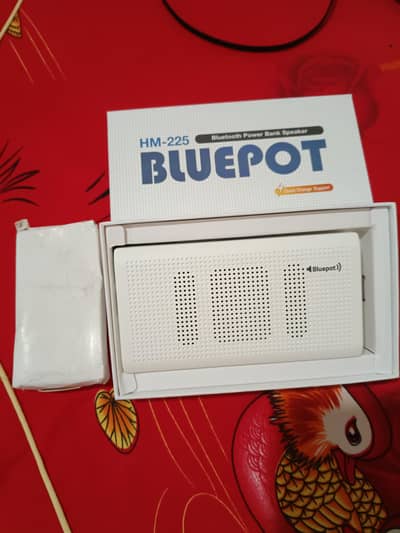 BluePot 10000 MHz Power Bank with Bluetooth Speaker