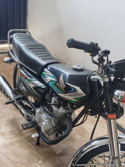 Honda CG 125 2023 Model Urgent for sale