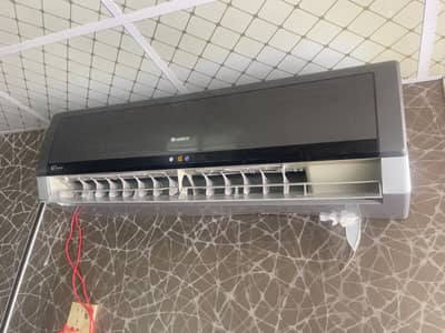 used gree 1.5 ton ac