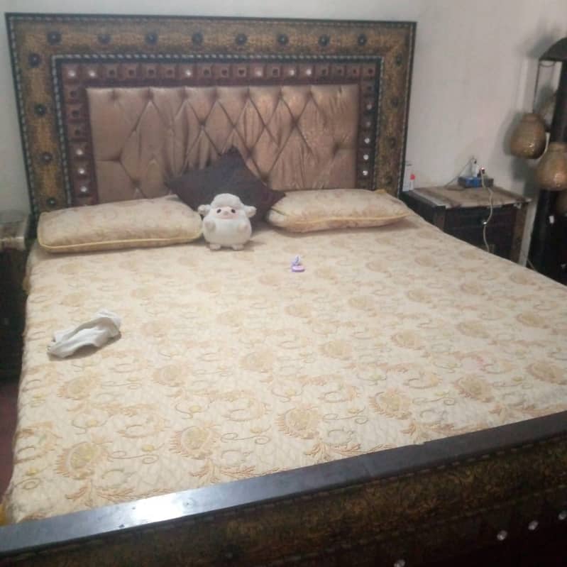 bedroom set 0