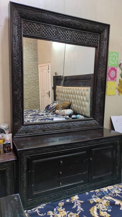 Bed side tables and dressing table and mattress