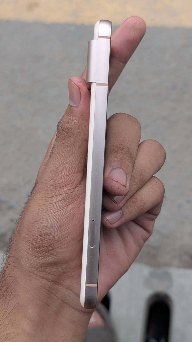 Google Pixel 8 3