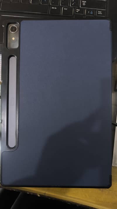 Lenovo P12 tablet 10/10 with pen charger warranty available