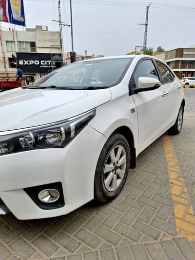 Toyota Corolla Altis 2015