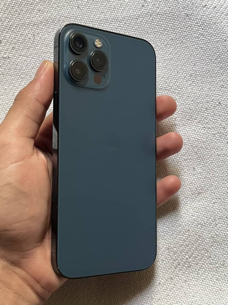 Iphone 12 pro max 1