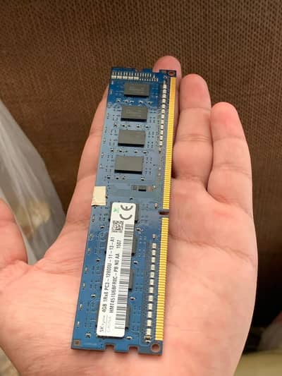 SK Hynix 4GB DDR RAM